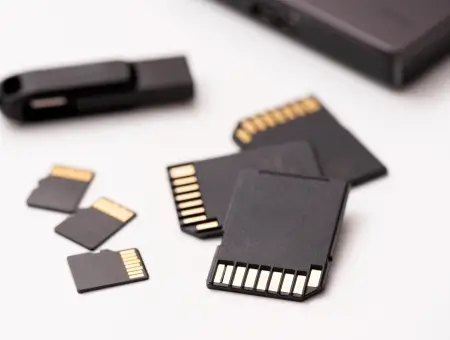 A collection of SD cards and a USB drive compatible with SecureRecovery® for Flash.